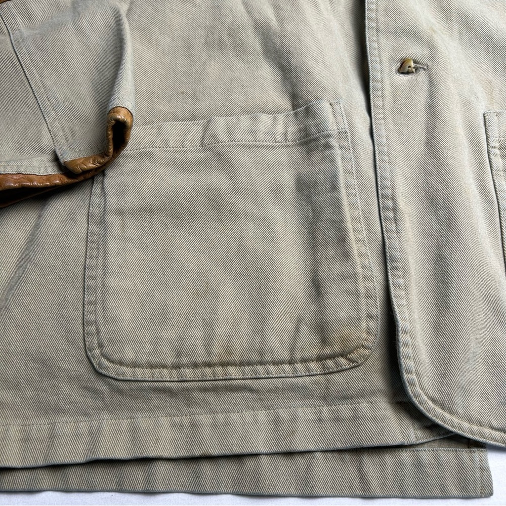 Men's Orvis fishing outdoor Beige Jacket with Brown Accents - Picture 2 of 15